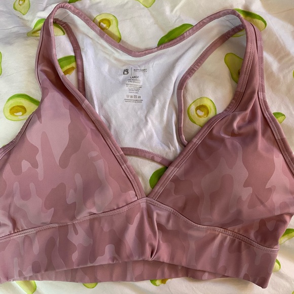 Buffbunny Collection Other - Buffbunny sports bra Large